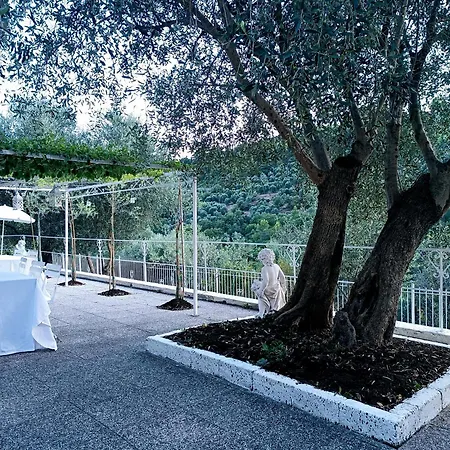 Monica Apartamento Diano San Pietro