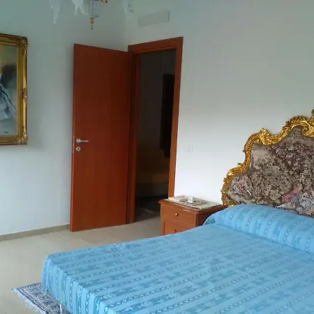Monica Apartment *