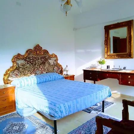 Monica Apartment