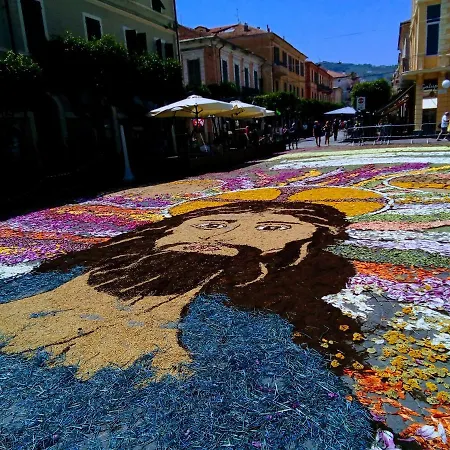 Monica * Diano San Pietro